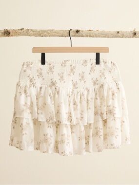 ARULA (Altar’d State) Cream Floral Smocked Tiered Mini Skirt NWT